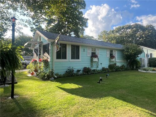 50 Andrew Comstock Rd, Warwick, RI, 02886-8128 | Card Image