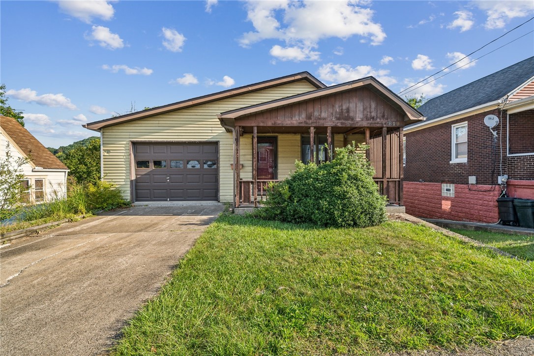 8th St, Trafford, PA 15085