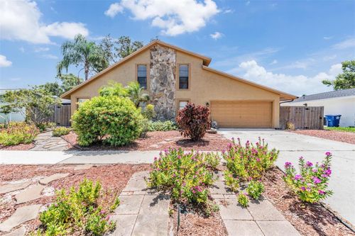 1400 Wexford Dr S, PALM HARBOR, FL, 34683-6233 | Card Image