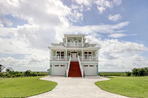 125 Oak Bay Dr, Georgetown, SC, 29440-4095 | Card Image