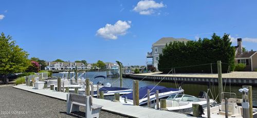 1810 Beach Blvd, Point Pleasant Boro, NJ, 08742-5217 | Card Image