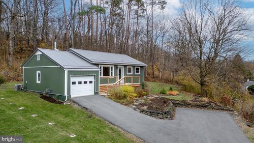 419 Pike St, STATE COLLEGE, PA, 16801-7025 | Card Image