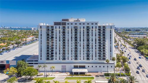 cum1-13499 Biscayne Blvd, NORTH MIAMI, FL, 33181-2043 | Card Image