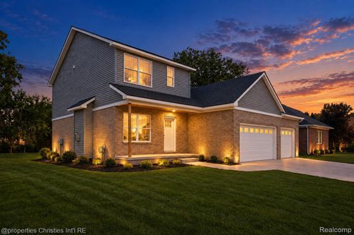 23265 Waterview Dr, New Boston, MI, 48164-7807 | Card Image