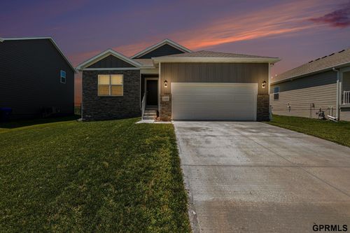 11606 S 191st Ave, Gretna, NE, 68028-3588 | Card Image