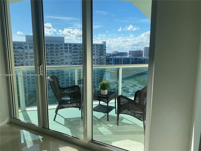 PH16S - 3801 S Ocean Dr, Condo with 1 bedrooms, 1 bathrooms and null parking in Hollywood FL | Image 5