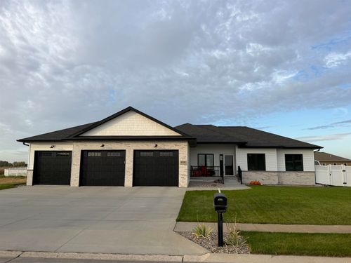 4938 17th St, Columbus, NE, 68601-7647 | Card Image