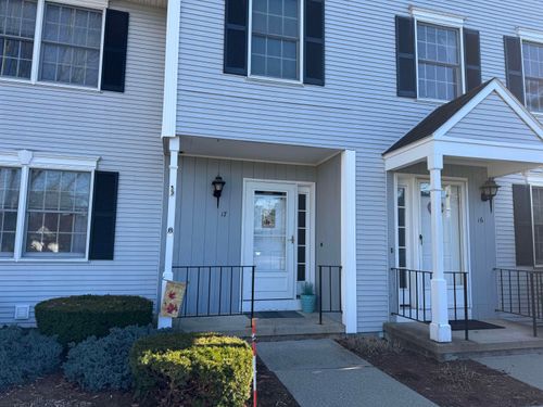 17 Twin Cir, Middlebury, VT, 05753-1540 | Card Image