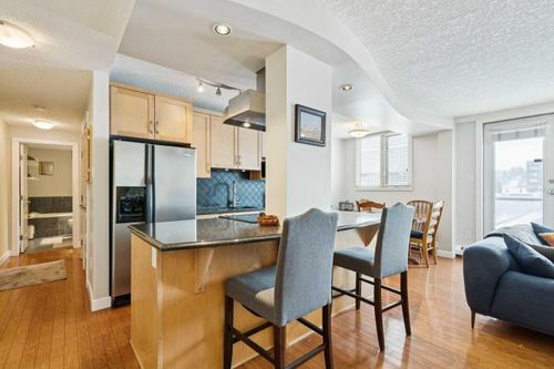 305-1225 15 Ave Sw, Calgary, AB, T3C0X6 | Card Image