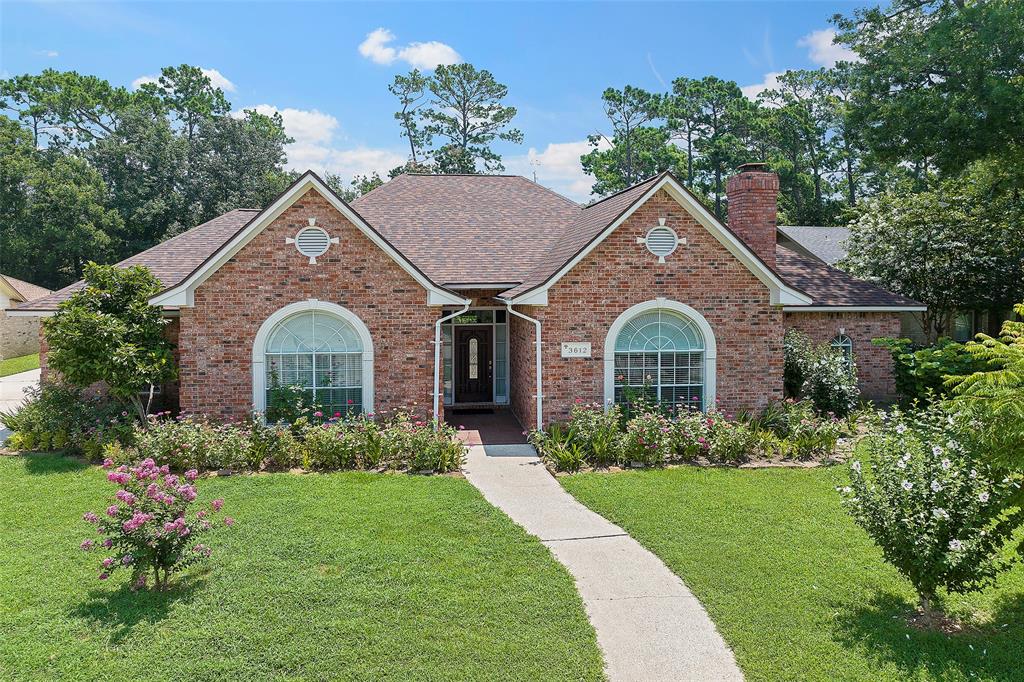 Del Sur St, Baytown, TX 77521