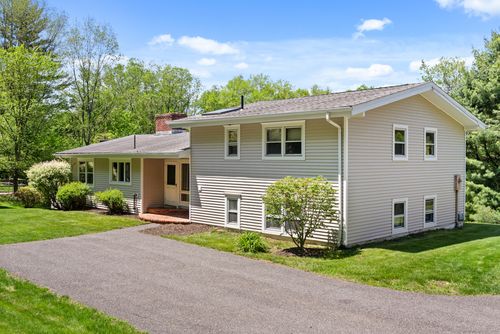 171 Kinney Hill Rd, New Preston Marble Dale, CT, 06777-1909 | Card Image