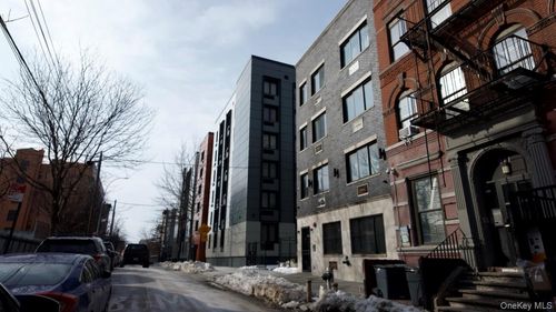 915 Eagle Ave, Bronx, NY, 10456-7303 | Card Image