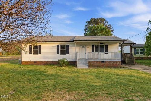 945 Old School Rd, Four Oaks, NC, 27524-9651 | Card Image