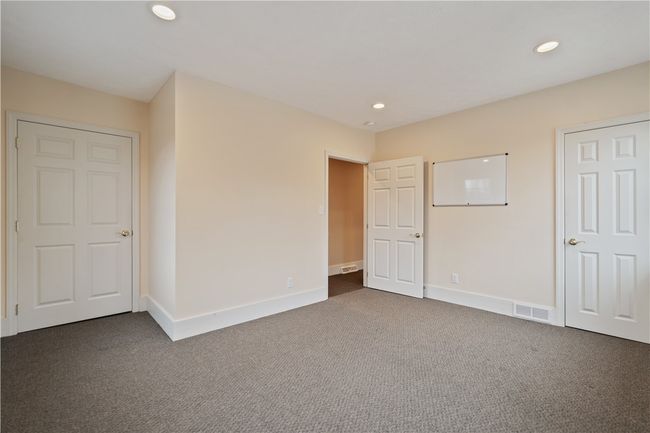 396 4 Th St, House other with 5 bedrooms, 3 bathrooms and 6 parking in Beaver PA | Image 33