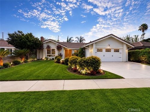 17627 Fremont St, Fountain Valley, CA, 92708-4608 | Card Image