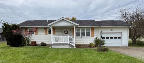 1078 Pfeifer Dr, Zanesville, OH, 43701-1350 | Card Image