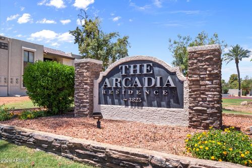 214-3825 E Camelback Rd, Phoenix, AZ, 85018-2643 | Card Image