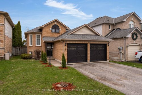 222 Wessenger Dr, Barrie, ON, L4N8R4 | Card Image