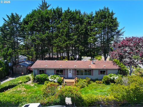 1029 Fifield St, Brookings, OR, 97415-9605 | Card Image