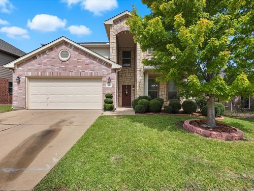 348 Fossil Bridge Dr, Fort Worth, TX, 76131-3701 | Card Image