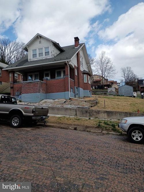 825 Shawnee Ave, CUMBERLAND, MD, 21502-1440 | Card Image