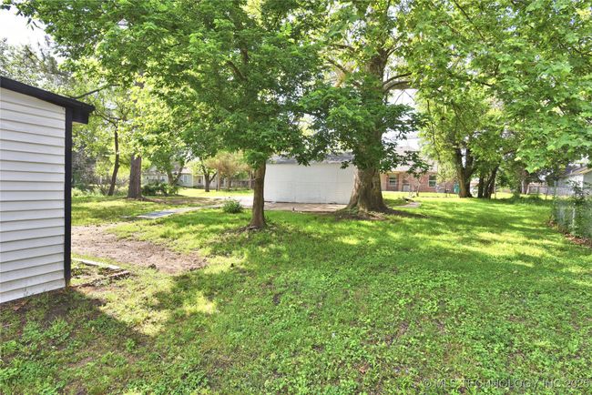 12 E Mill Ave, House other with 2 bedrooms, 2 bathrooms and null parking in Sapulpa OK | Image 22