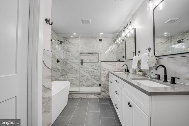 9051 Laurel Hill Ct, House other with 5 bedrooms, 4 bathrooms and null parking in VIENNA VA | Image 26