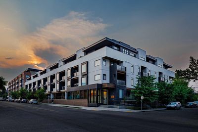 411 - 3375 15 St Sw, Condo with 3 bedrooms, 2 bathrooms and 2 parking in Calgary AB | Image 1