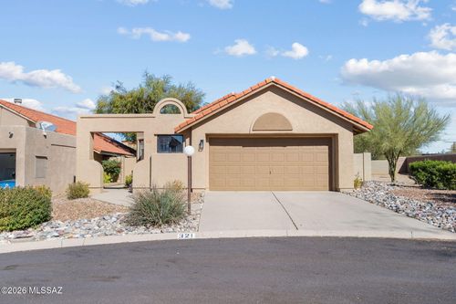 321 E Fieldcrest Ln, Oro Valley, AZ, 85737-6854 | Card Image