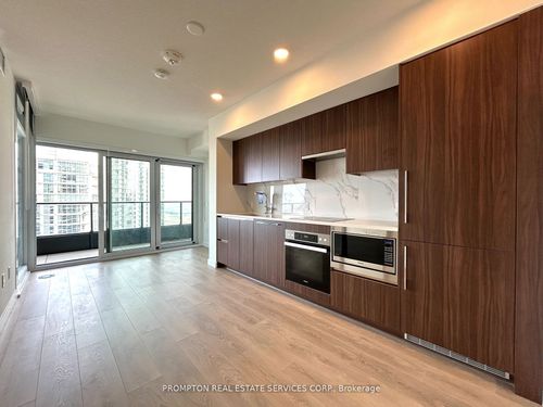 5209-1 Concord Cityplace Way, Toronto, ON, M5V0X3 | Card Image