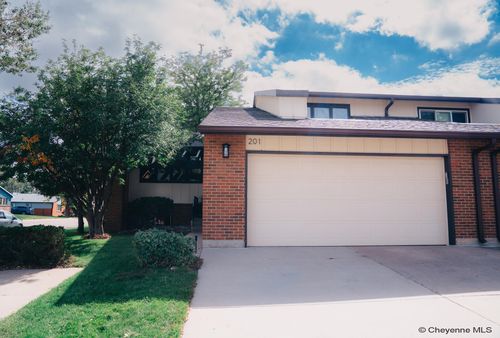 201 Cascade Ave, Cheyenne, WY, 82009-4025 | Card Image