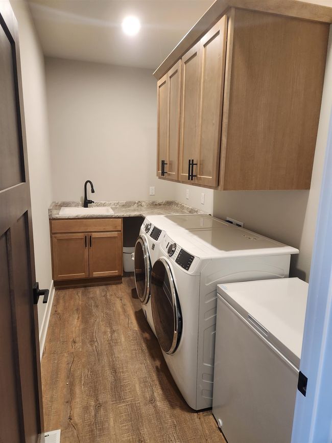 837 Valley Rd, Home with 4 bedrooms, 3 bathrooms and null parking in DANE WI | Image 10