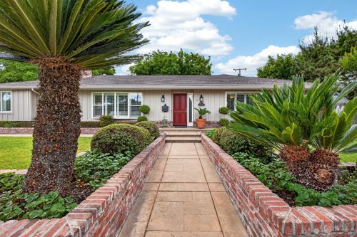 6821 Leesburg Pl, Stockton, CA, 95207-2429 | Card Image