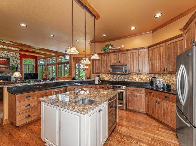 5407 Bluebird Point Rd, House other with 4 bedrooms, 5 bathrooms and null parking in MANITOWISH WATERS WI | Image 16
