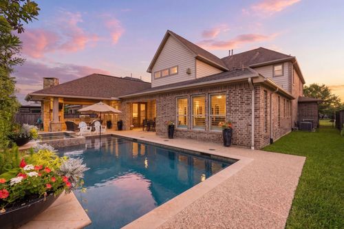 6 Birch Canoe Dr, The Woodlands, TX, 77375-1452 | Card Image