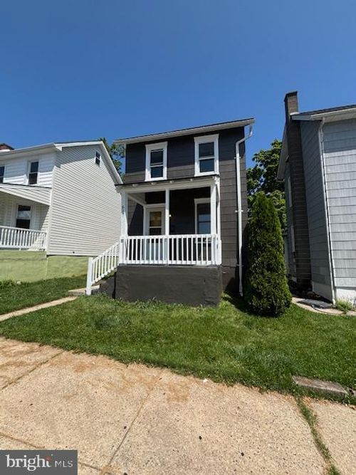 617 E Chestnut St, COATESVILLE, PA, 19320-3353 | Card Image