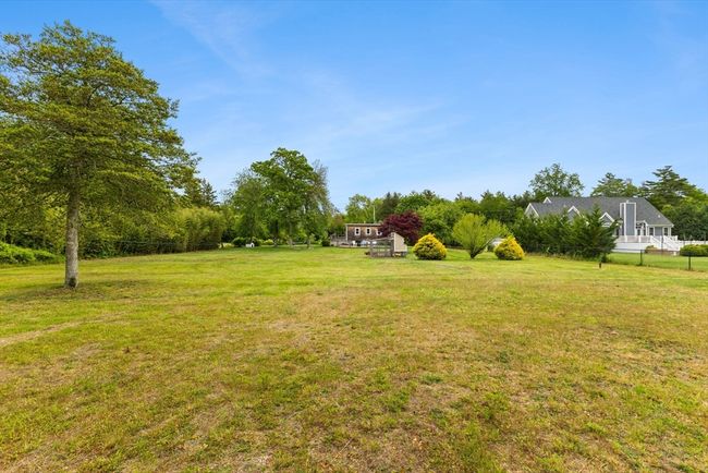 301 County Rd, House other with 1 bedrooms, 1 bathrooms and 6 parking in Marion MA | Image 30