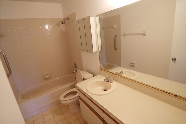 51 Kings Colony Ct, Townhouse with 2 bedrooms, 2 bathrooms and null parking in PALM COAST FL | Image 9