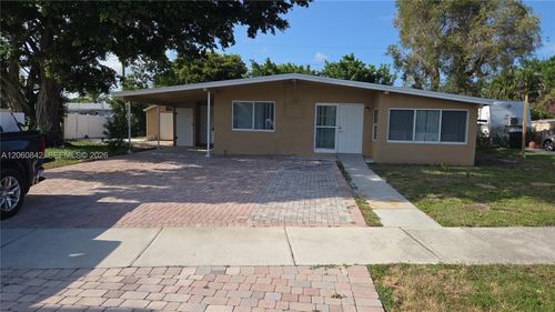 289 Ne 45th Ct, Deerfield Beach, FL, 33064-3436 | Card Image