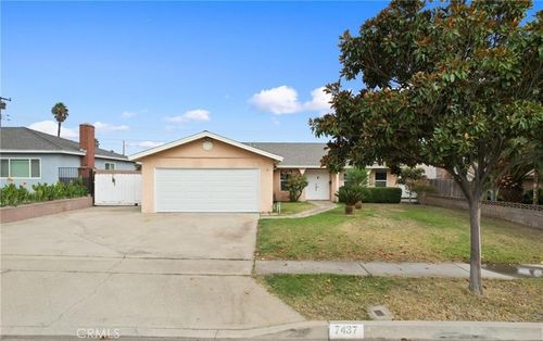 7437 Kirkwood Ave, Rancho Cucamonga, CA, 91730-1348 | Card Image