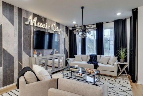 2246 Whites Creek Pike, Nashville, TN, 37207-4832 | Card Image