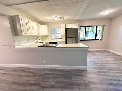 120-120 Meadows Cir, Boynton Beach, FL, 33436-8920 | Card Image