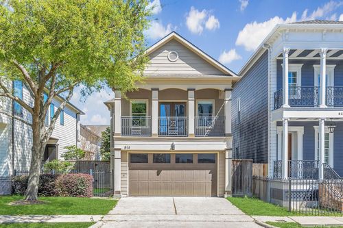 814 Nicholson St, Houston, TX, 77007-1441 | Card Image