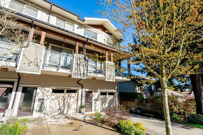 5 - 1450 Vidal Street, Townhouse with 3 bedrooms, 2 bathrooms and 3 parking in White Rock BC | Image 1