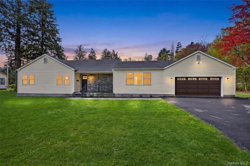 1 Helen St, Ellenville, NY, 12428-2009 | Card Image