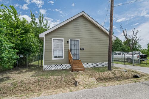 3024 Brackenridge St, Houston, TX, 77026-5502 | Card Image