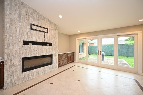 2127 Lamonte Ln, Houston, TX, 77018-4622 | Card Image