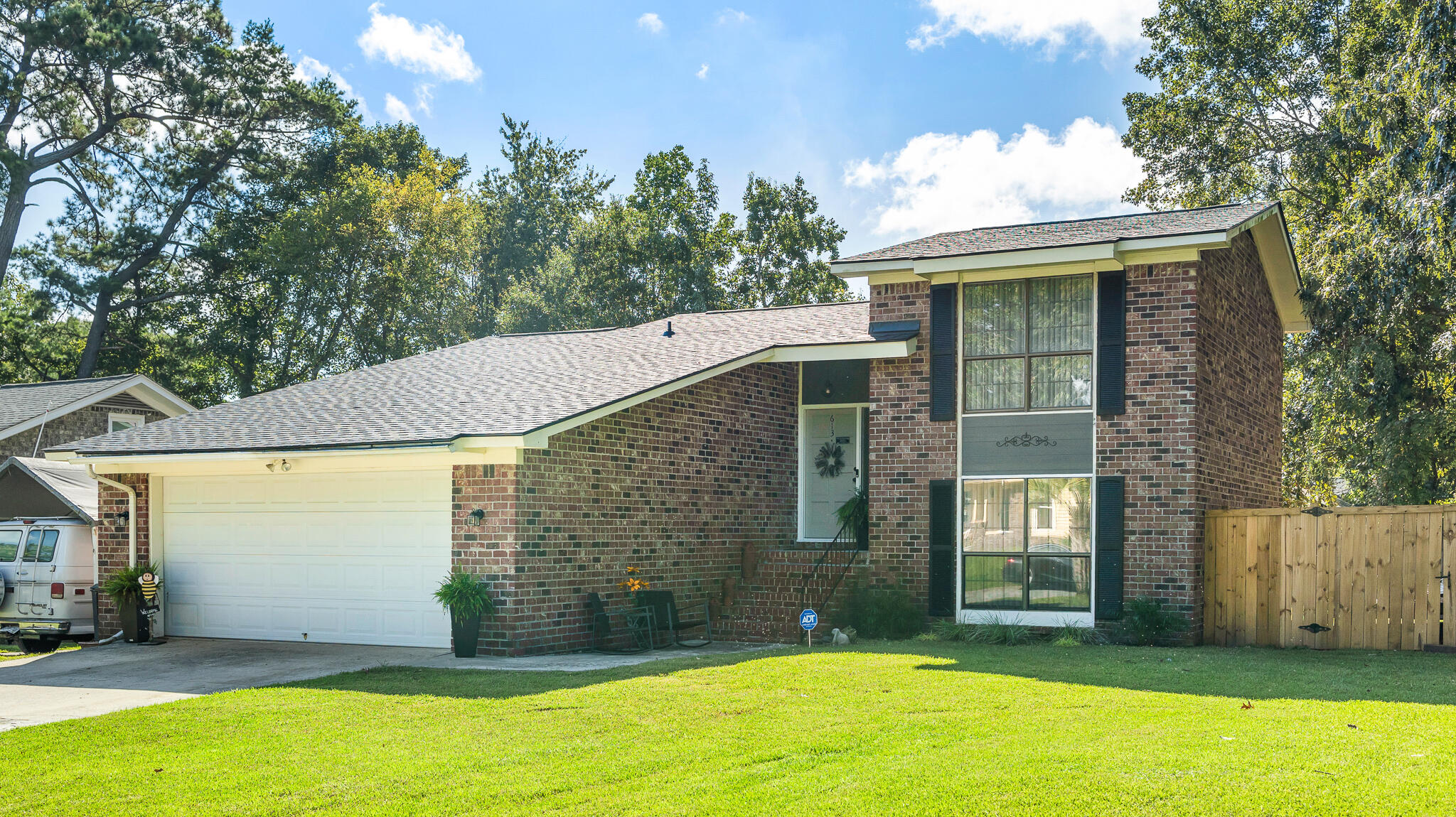 Flamingo Dr, Ladson, SC 29456