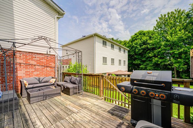 83 Corey Cir, Condo with 3 bedrooms, 3 bathrooms and 1 parking in Georgetown ON | Image 43