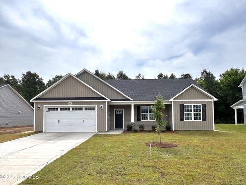 218 Sacksonia St, Raeford, NC, 28376-1608 | Card Image